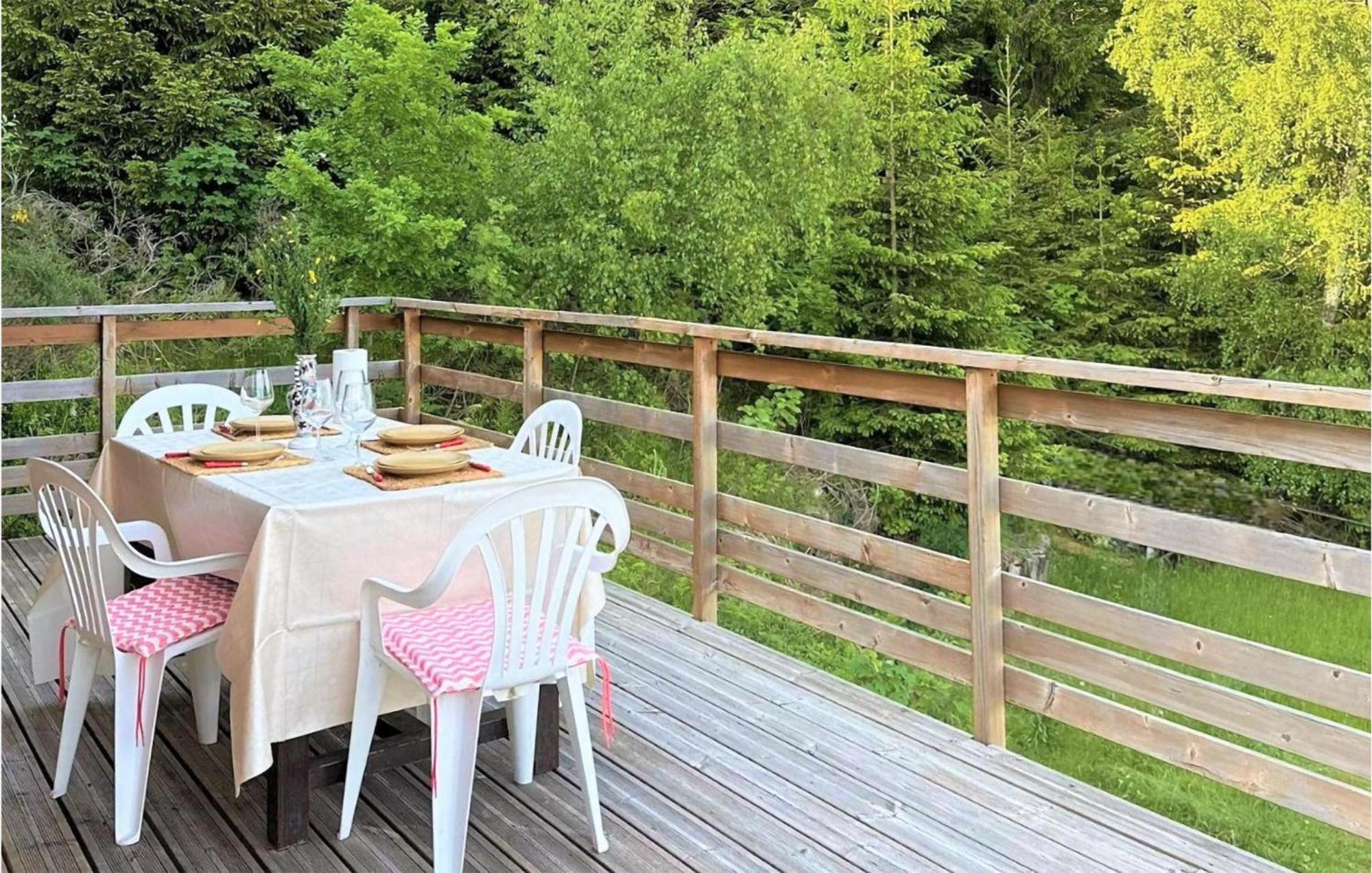 Gorgeous Apartment In Gerardmer With Kitchen Esterno foto